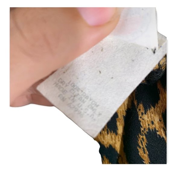 Vintage 80s Scarlett Animal Print Short Sleeve Button Up Dress Medium - Picture 14 of 15